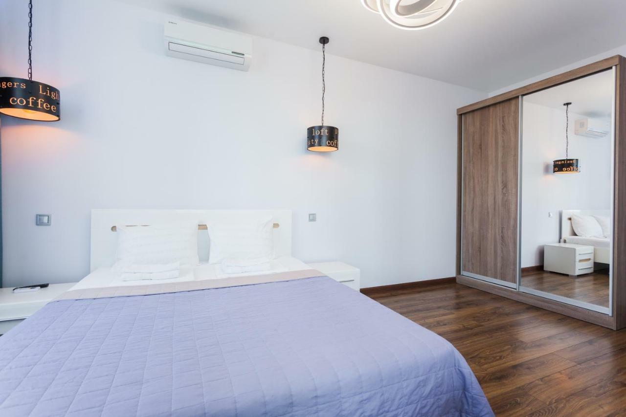 Апартаменти Герцена 35 Kiev Exteriör bild